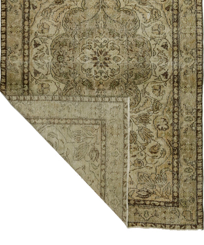 Genesis-Turkish Anatolian Vintage Area Rug 8,30 ft. X 4,95 ft.(253 cm X 151 cm)